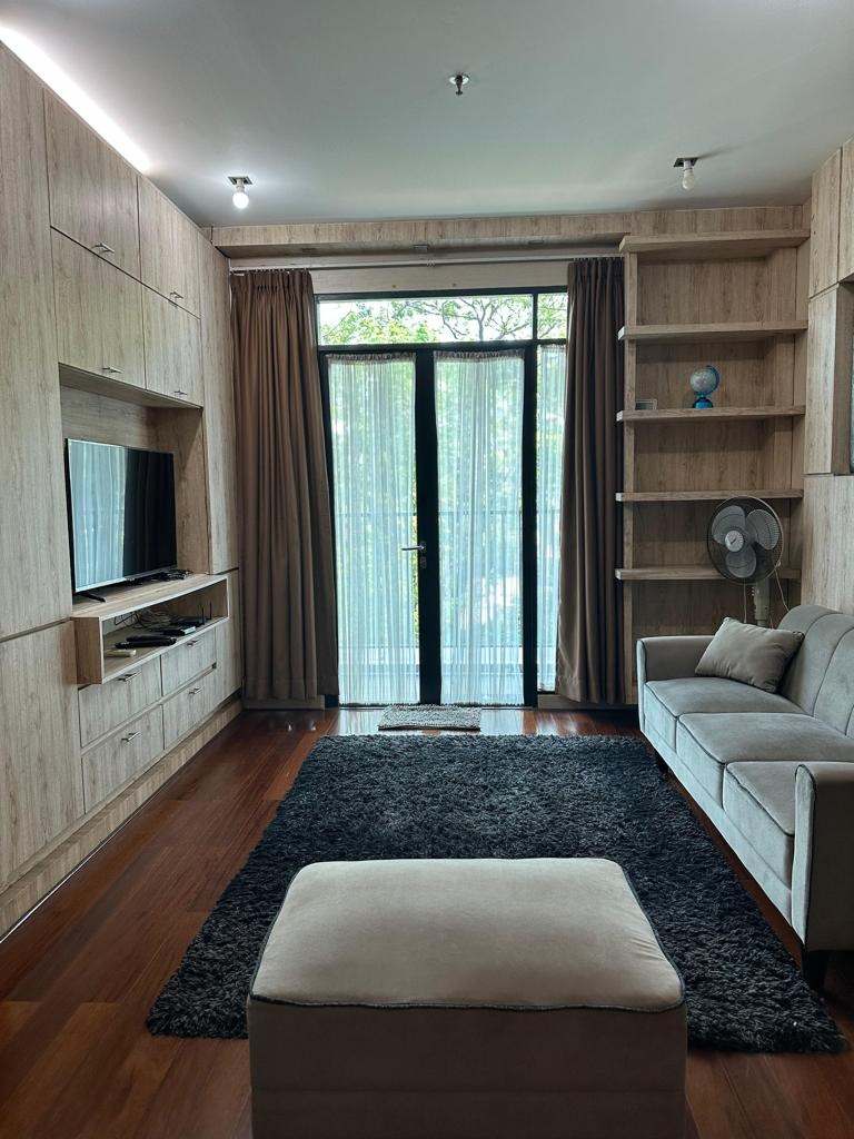 Dijual Apartemen Hampton Park Tipe 3 Kamar Tidur Kondisi Fully Furnished