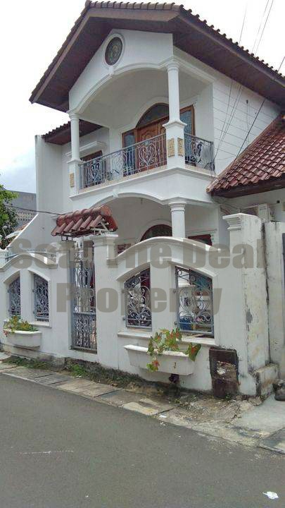 Disewakan Rumah Senopati/Wolter/Kebayoran Baru Jakarta Selatan STDN119
