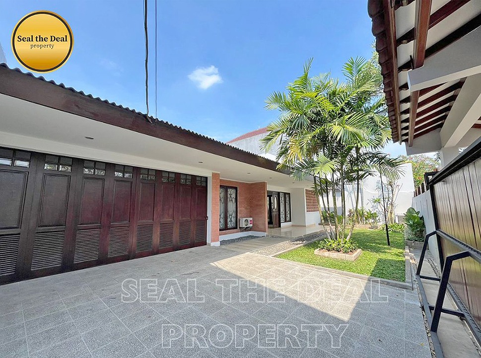 Disewakan Rumah Di Area Kemang/Cipete/Cilandak Jakarta Selatan STD517