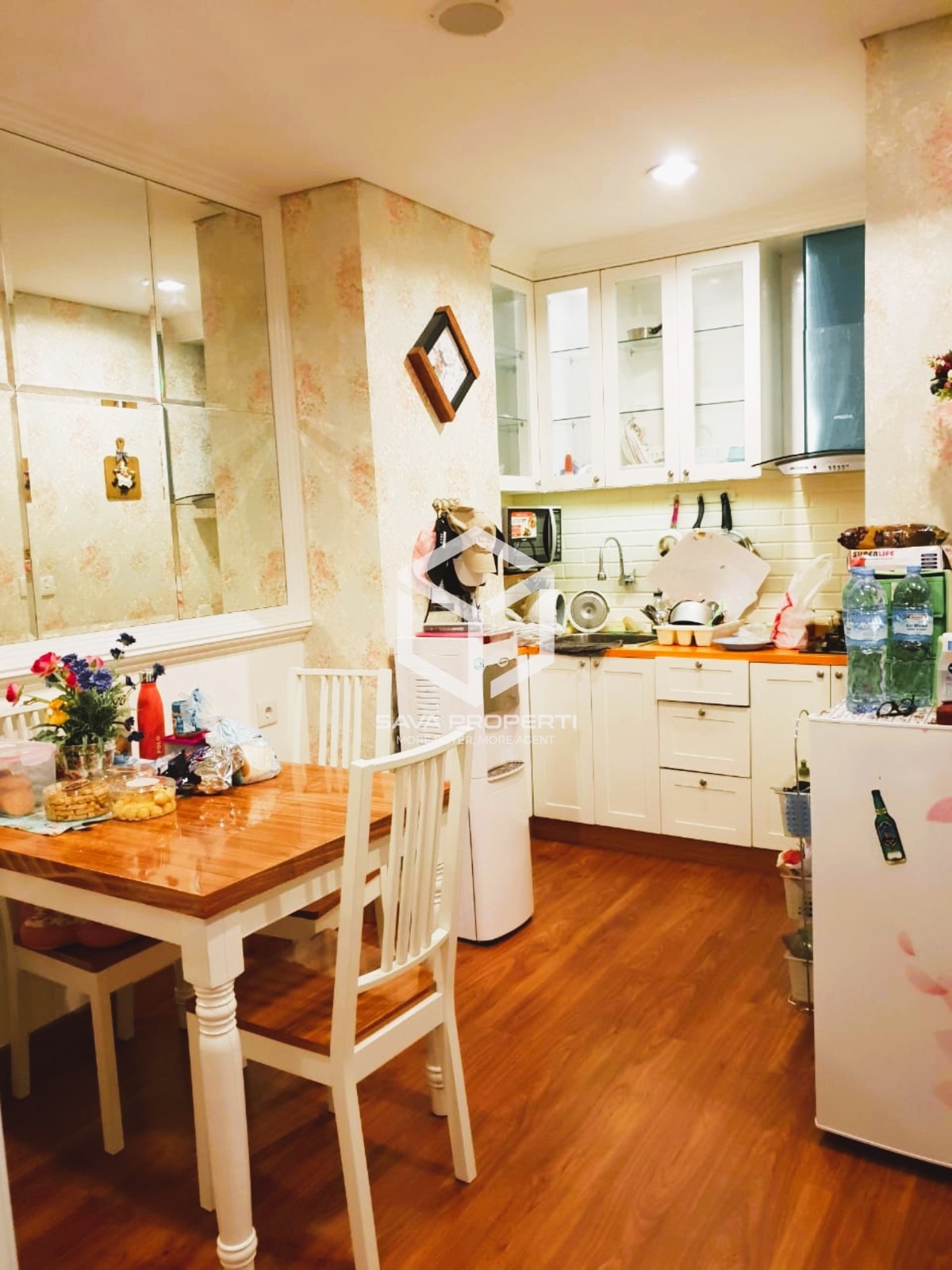 Jual Apartemen Capitol Park Salemba 2 Kamar Fully Furnished Murah