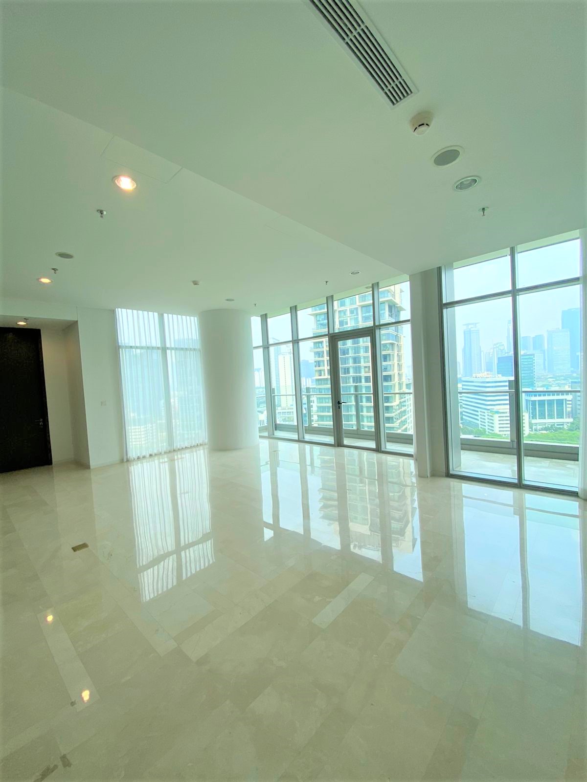 Disewakan Apartemen Verde 2 Tipe 3 Kamar Tidur Kondisi Un Furnished