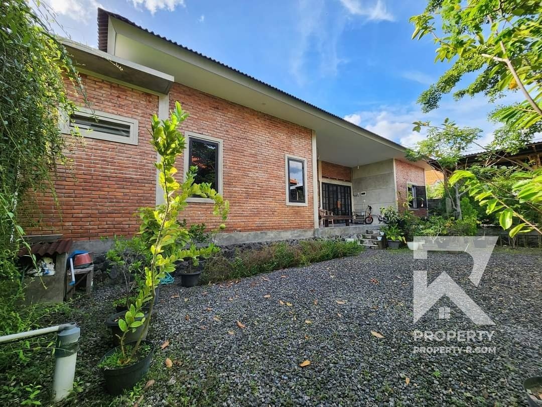 Semi-Industrial 3 Bedroom Villa Sanur Bali for Sale Leasehold