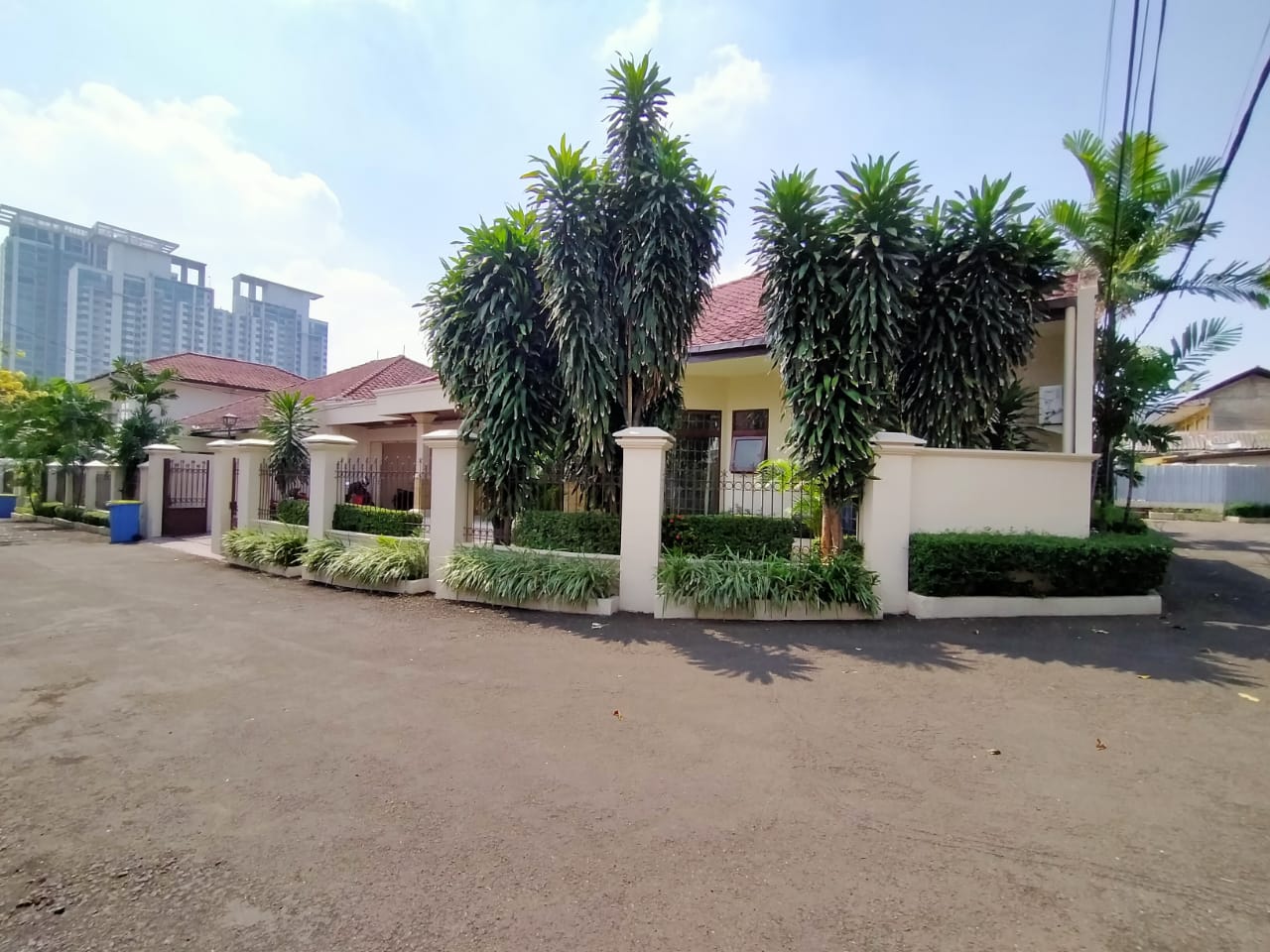 Disewakan Rumah Siap Huni di Cipete With Private Pool