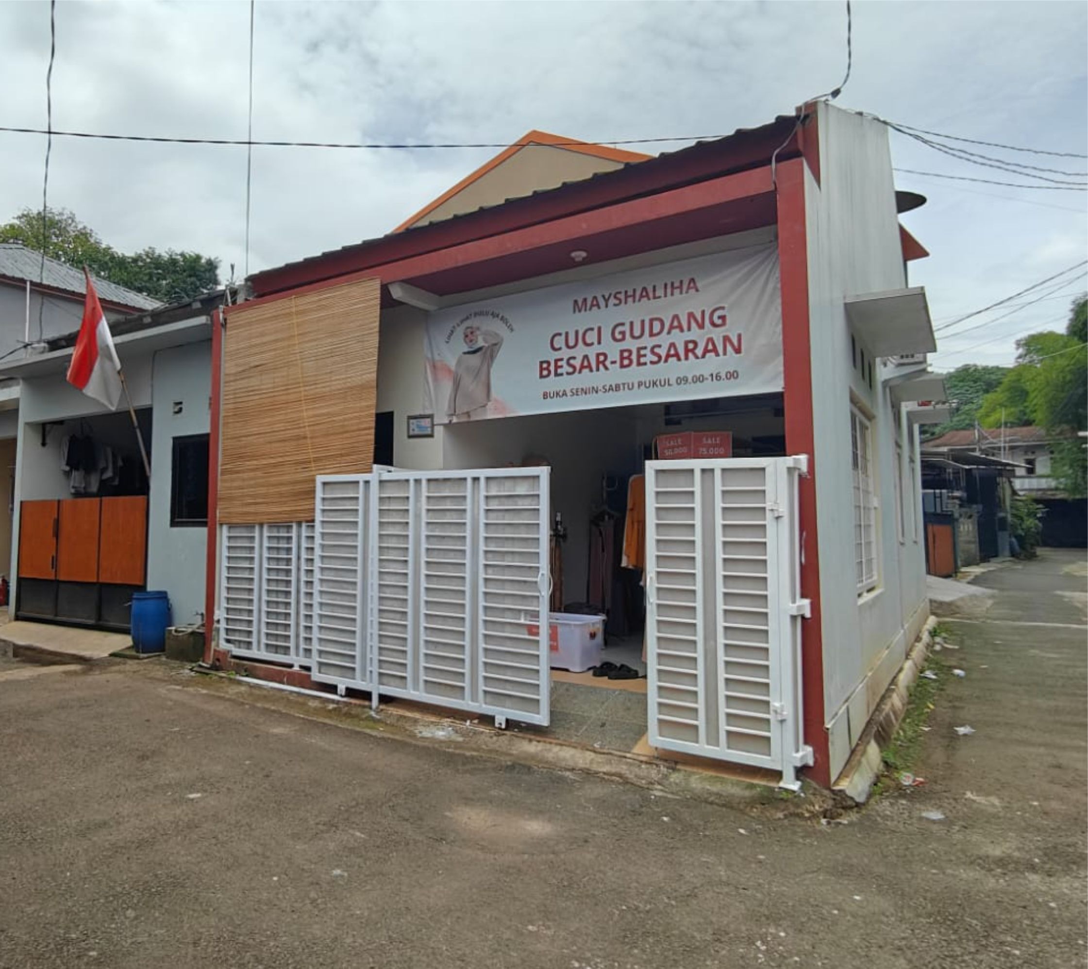 rumah di kalisari jakarta timur, posisi di hook, dekat mal cijantung