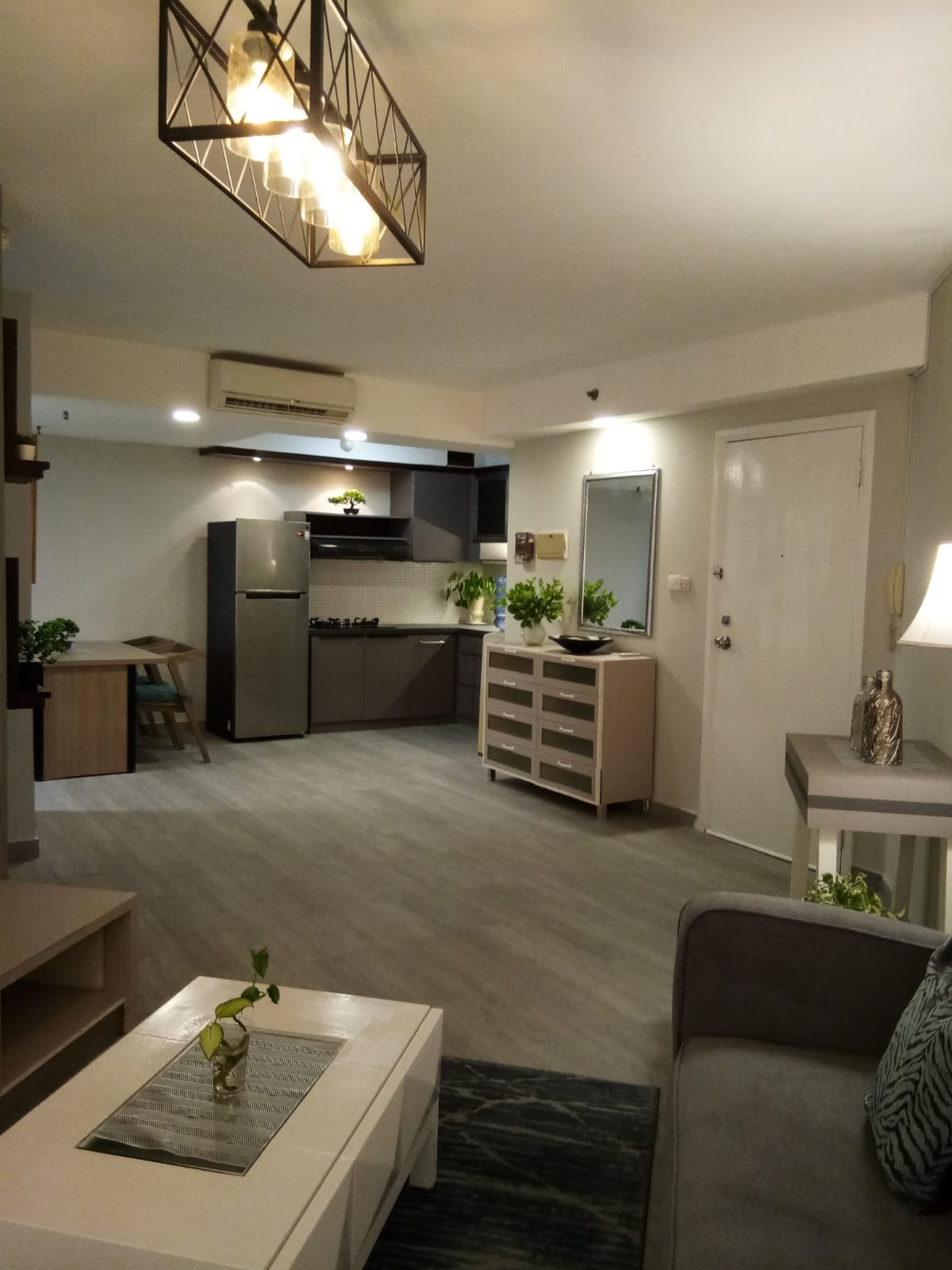 Dijual Apartemen Taman Rasuna Tipe 3 Kamar Tidur Kondisi Fully Furnished