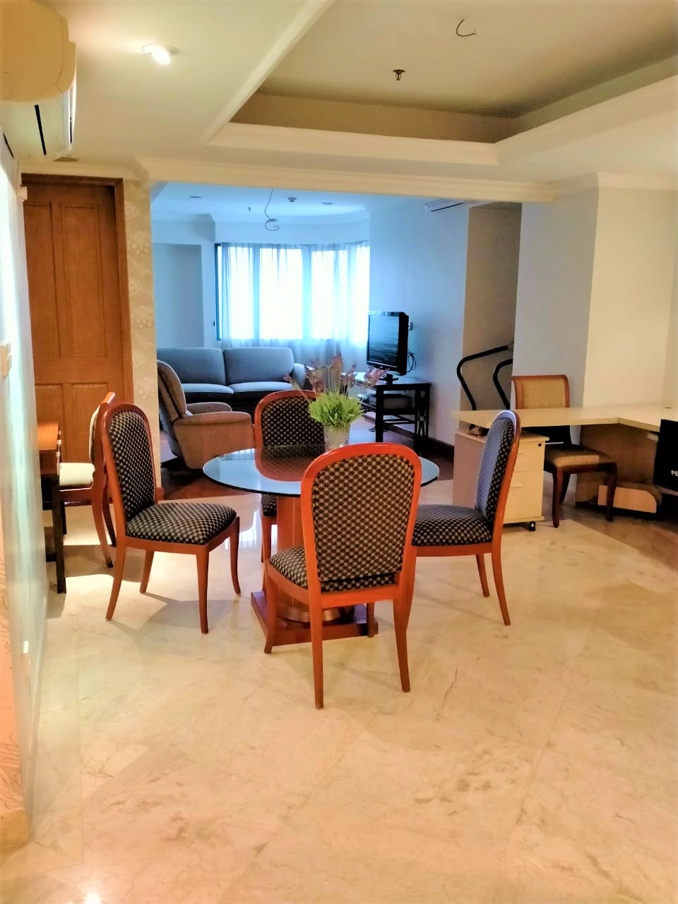 Dijual Apartemen Park Royale Tipe 2 Kamar Tidur Kondisi Fully Furnished