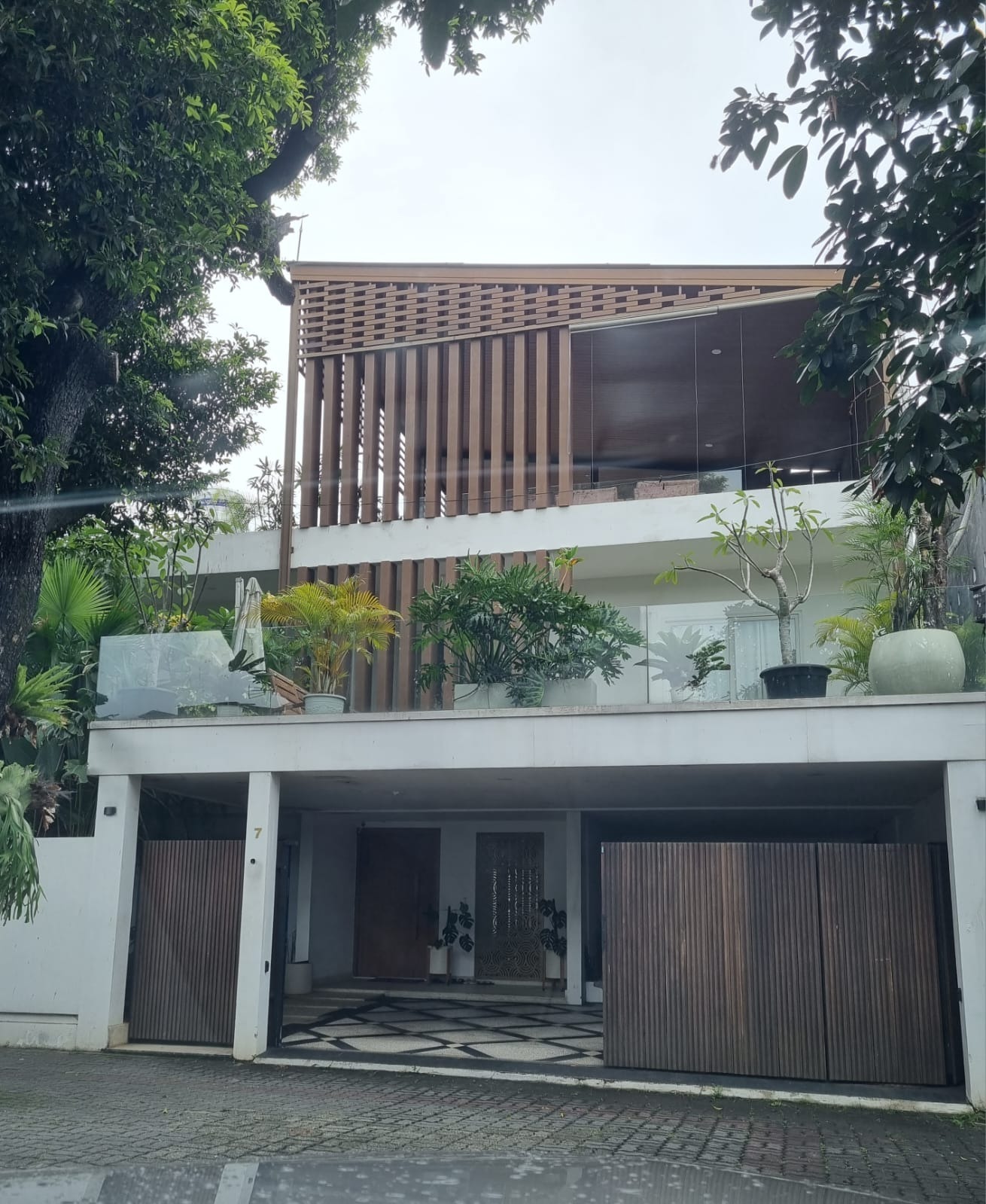 Disewakan rumah di Radio Dalam