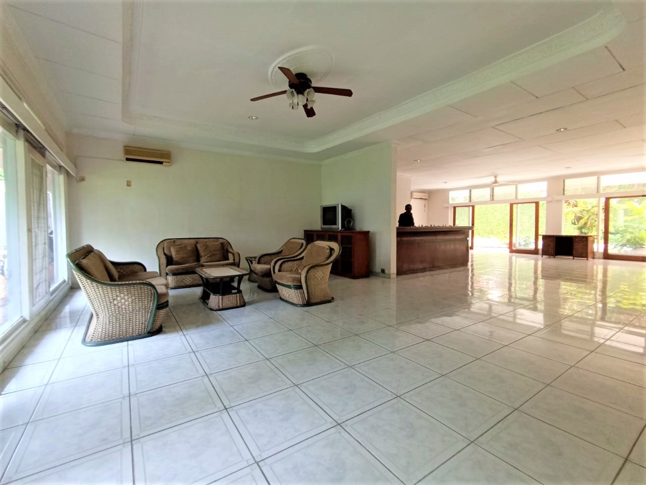 Disewakan Rumah Siap Huni di Kemang Jakarta Selatan