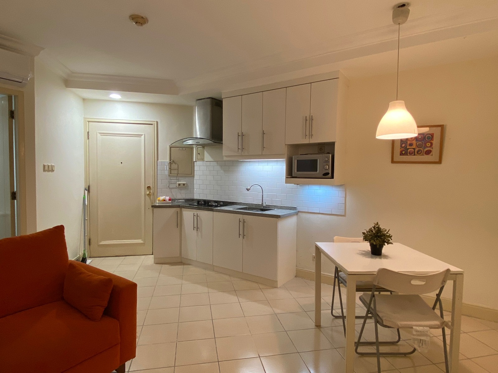 Disewakan Apartemen Batavia Tipe 1 Kamar Tidur Kondisi Full Furnished