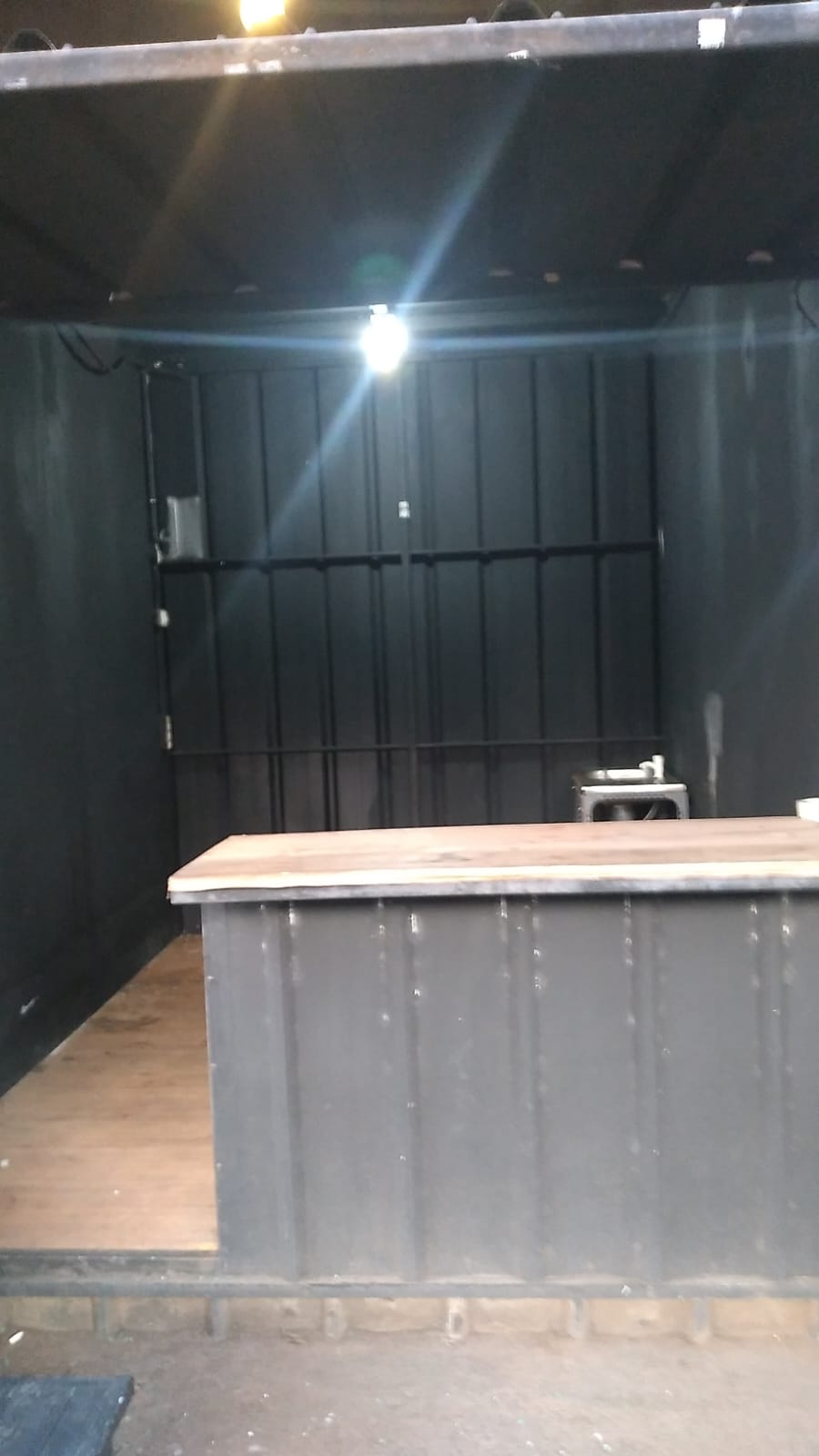 Disewakan Stand Tempat Usaha di Raden Sales, Senen Jakarta Pusat