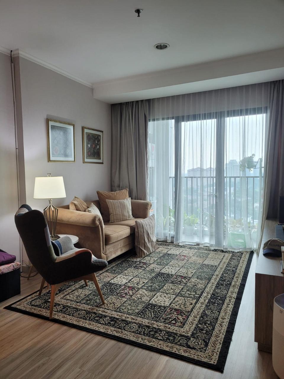 Dijual Apartemen Hamptons Park Tipe 2 Kamar Tidur Bagus dan Furnished
