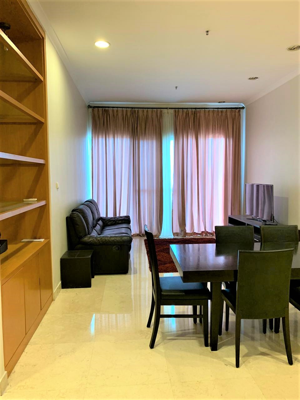 Dijual Apartemen Senayan Residence Tipe 3 Kamar Tidur Kondisi Fully Furnished