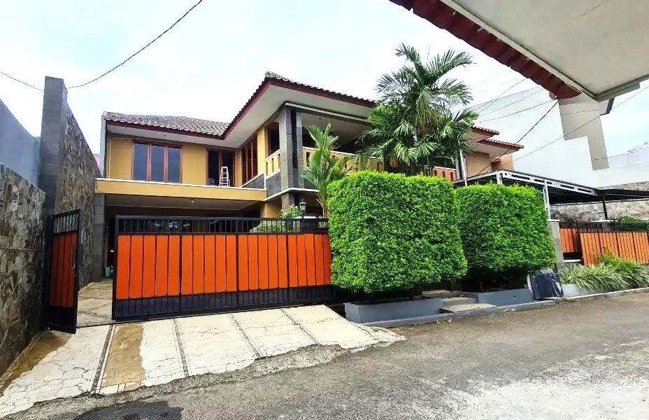 Disewakan Rumah di Pejaten Jakarta Selatan Bisa Untuk Kantor