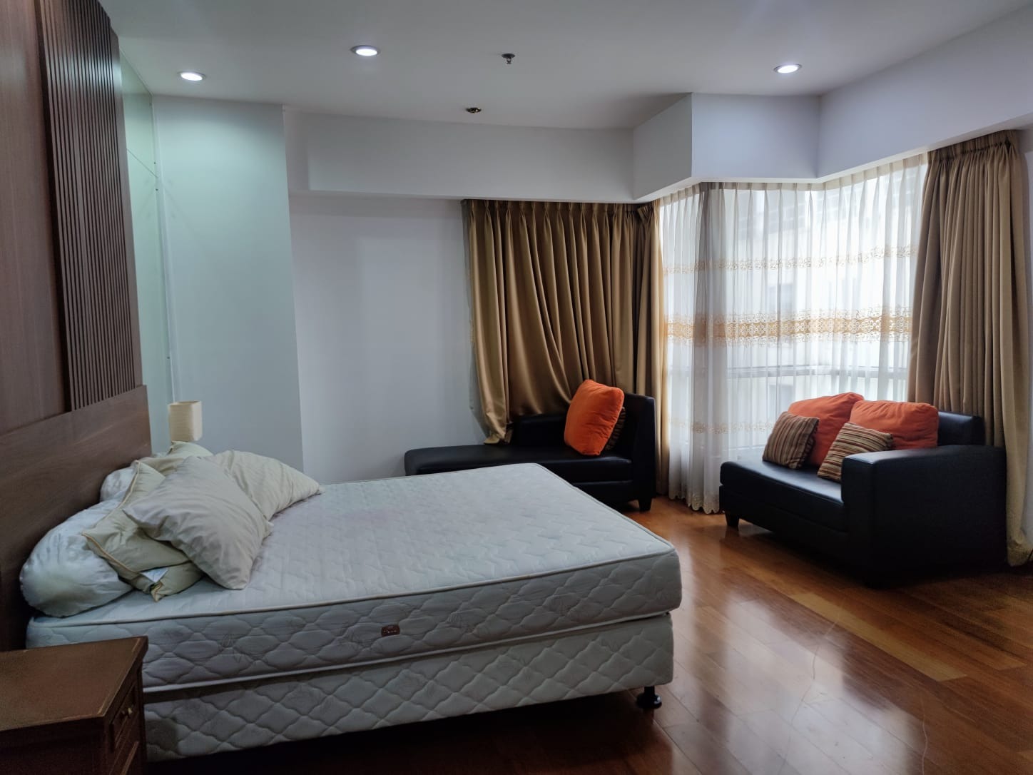 Jual Apartemen Somerset Berlian Tipe 3+1 Kamar Tidur Kondisi Furnished