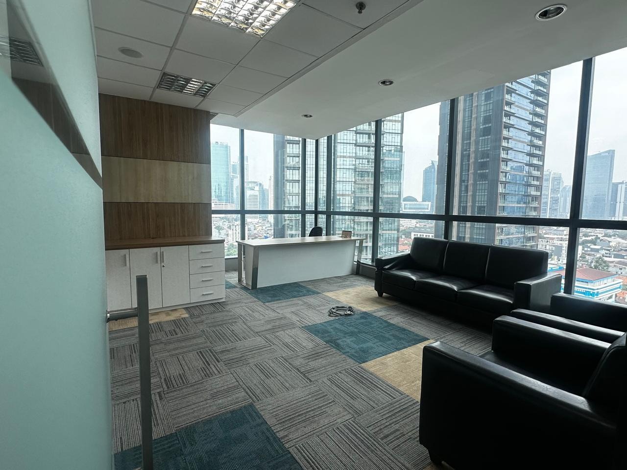 Disewakan Office di Lippo Kuningan Area Karet Kuningan Jakarta Selatan
