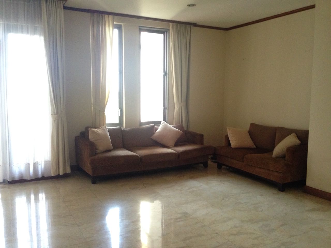 Dijual Apartemen Kintamani Kondominium Tipe 2 Kamar Tidur Kondisi Un Furnished