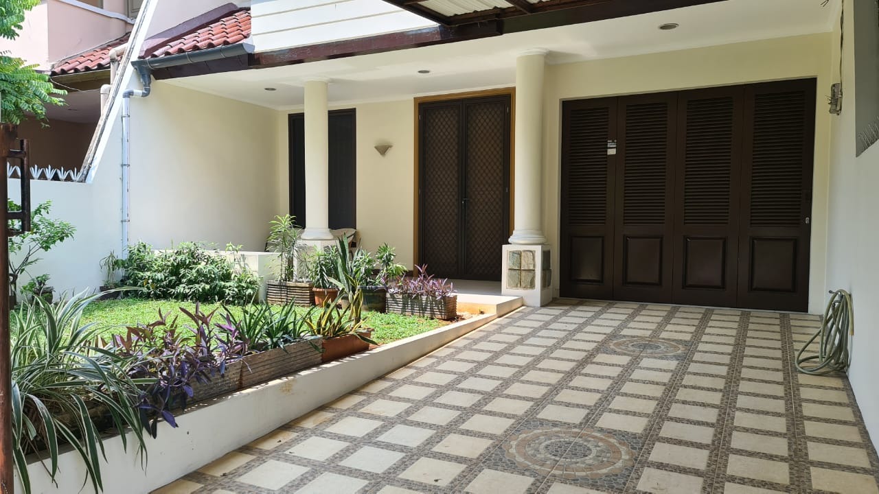 Disewakan Rumah Siap Huni di Lebak Bulus Jakarta Selatan