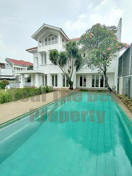 Disewakan Rumah Luas Di Area Cipete Jakarta Selatan STD438
