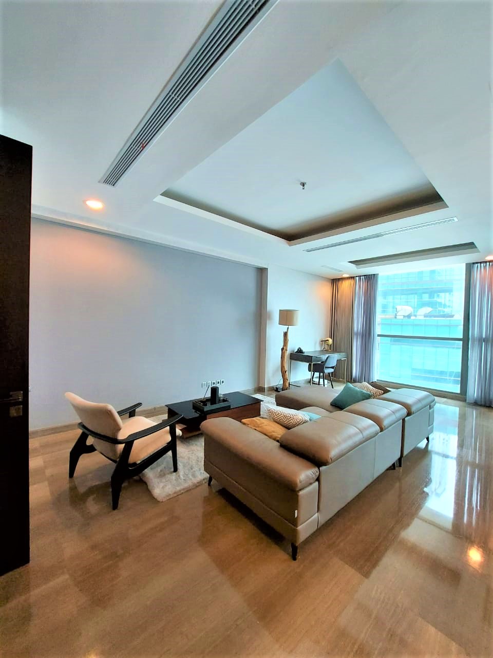 Dijual Apartemen Kemang Village Tipe 3 Kamar Tidur Kondisi Fully Furnished