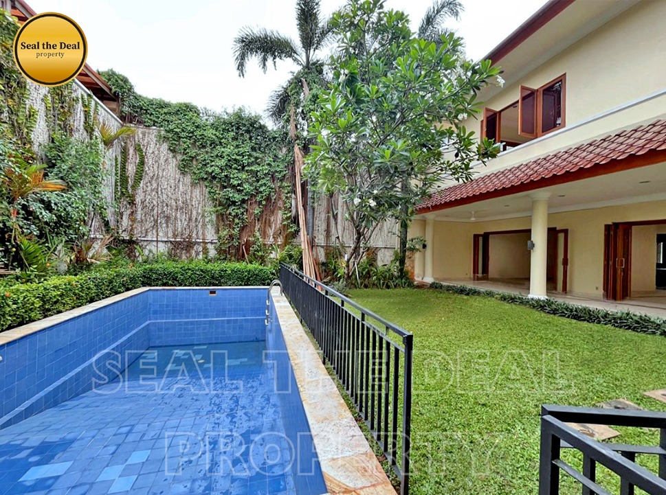 Disewakan Compound House Di Area Kemang/Pejaten Jakarta Selatan STD522
