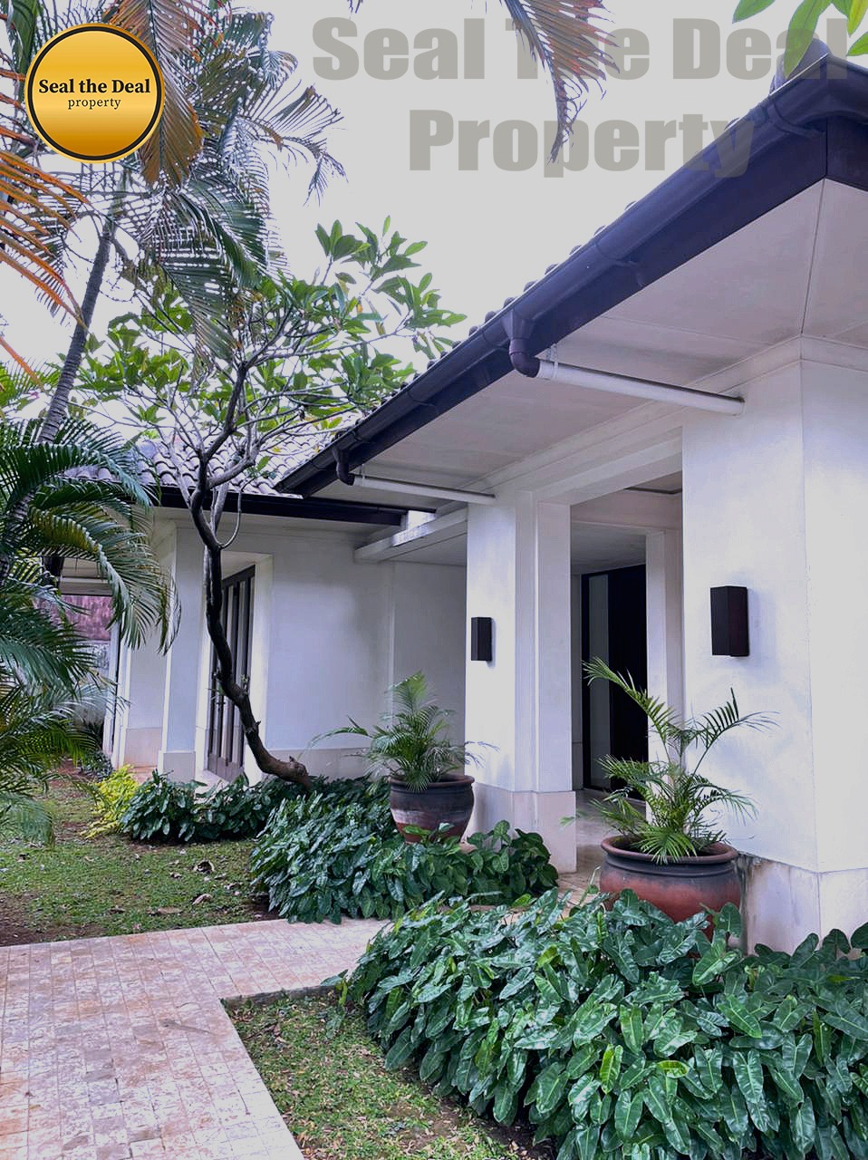 Disewakan Cepat Rumah Bagus dan Luas Di Area Cipete Jakarta STD408