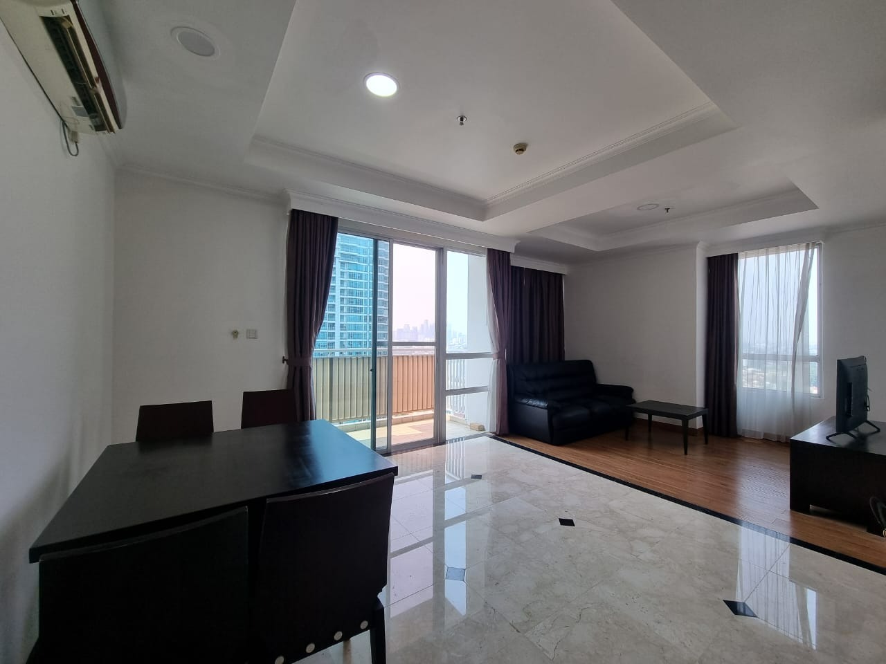 Disewakan Apartemen Essence Darmawangsa Tipe 3 Kamar Kondisi Furnished