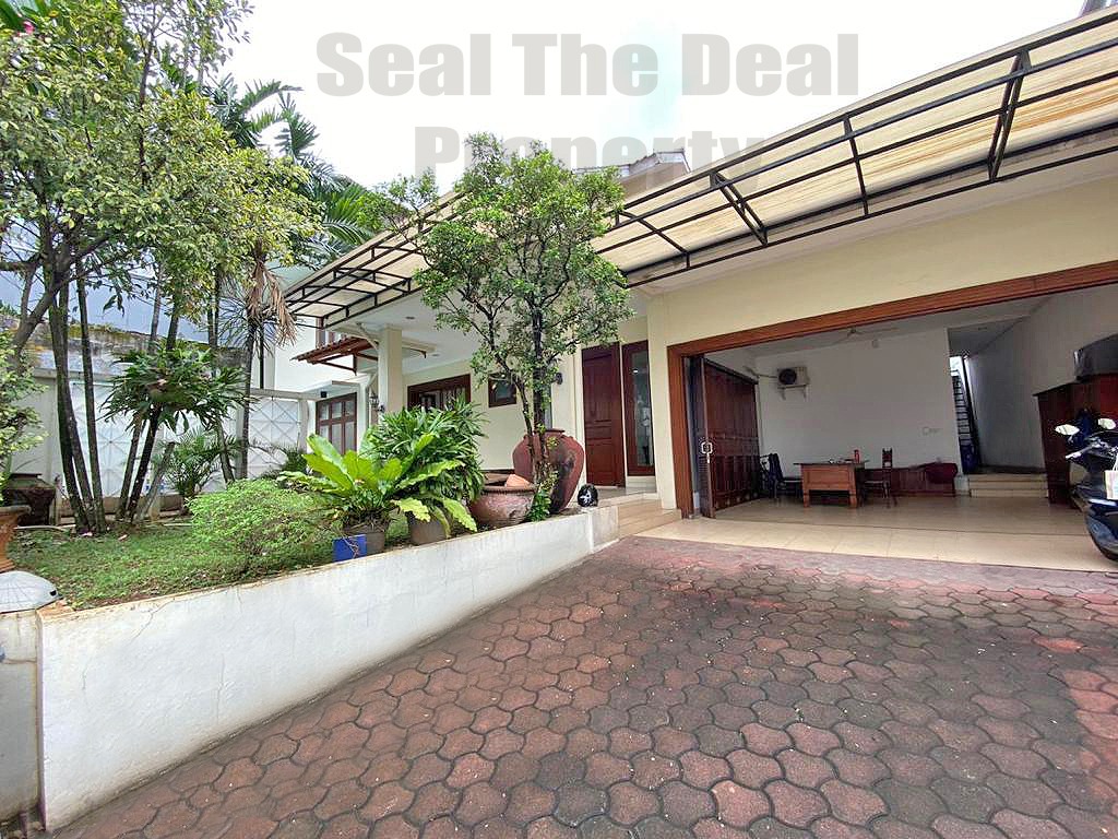 Disewakan Cepat Rumah Di Area Kemang Jakarta Selatan STDN0094