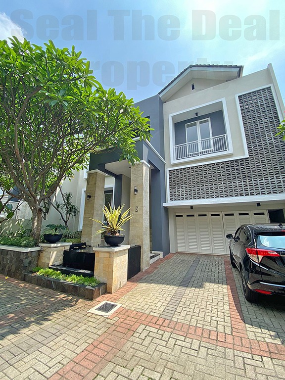 Disewakan Compound House Di Area Kemang Jakarta Selatan STD479