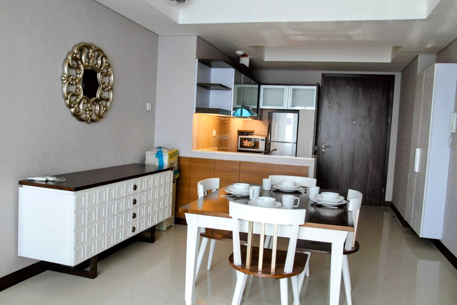 Dijual Apartemen Kemang Village Residence – 2 BR Empire Tower Luas 74 m2 – Fully Furnished