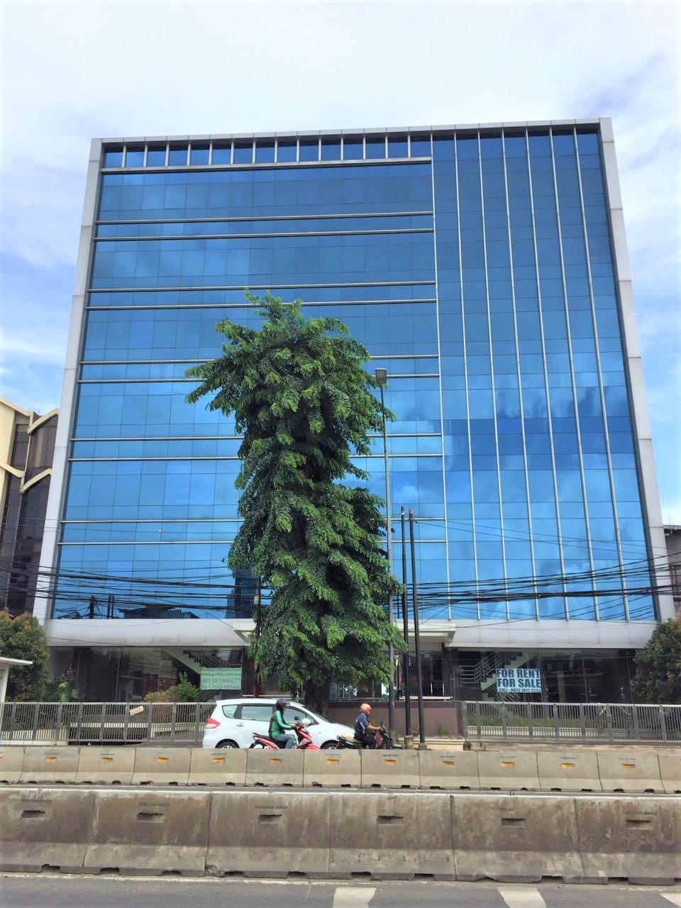 Dijual Gedung Kantor Kondisi Brand New di Buncit Jakarta Selatan