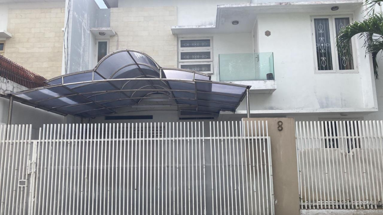 Disewakan Rumah Tipe 4 Kamar Tidur di Tebet Jakarta Selatan