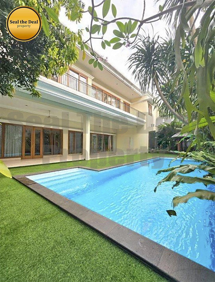 Disewakan Rumah Di Area Pejaten Jakarta Selatan STD503