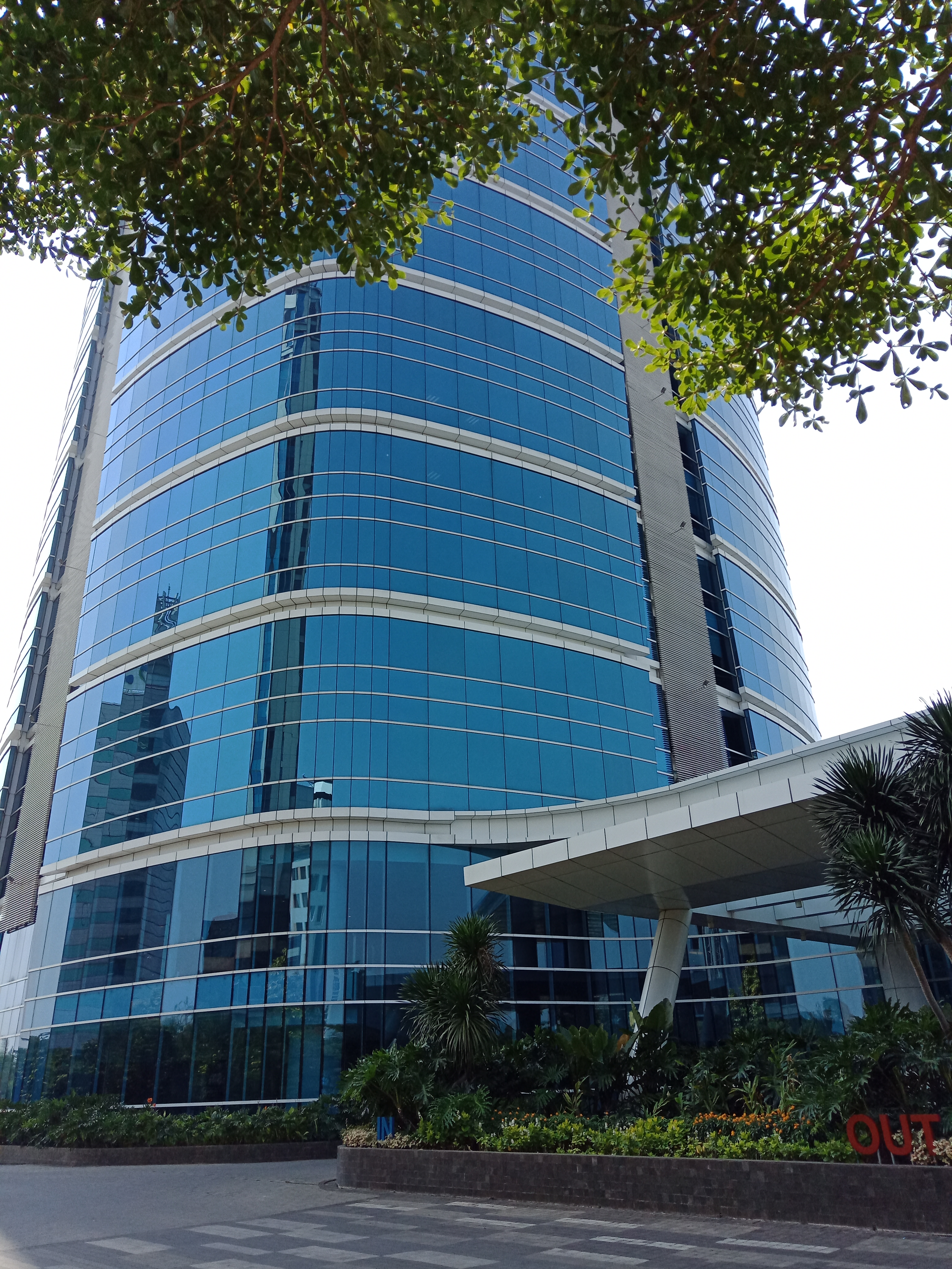 Dijual Ruang Kantor Furnished Condtition di Manhattan Square area TB Simatupang Jakarta Selatan