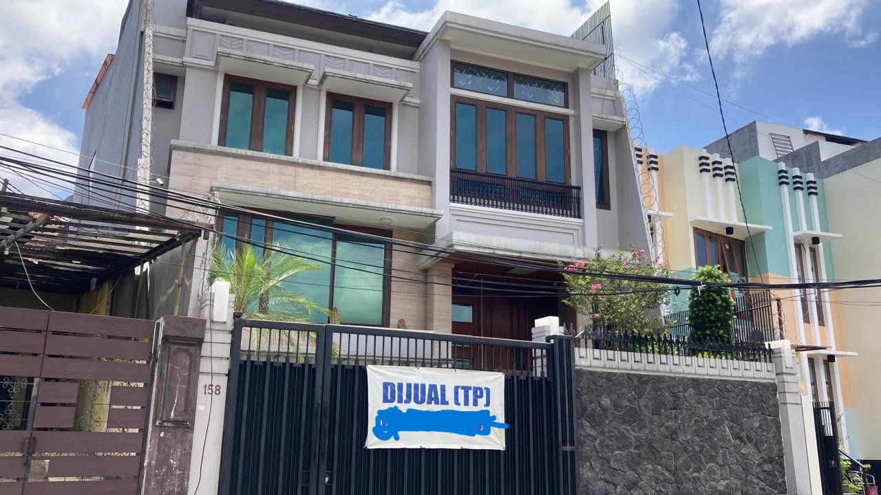 Dijual Rumah Type 4 Bedroom di Bendungan Hilir Jakarta Pusat