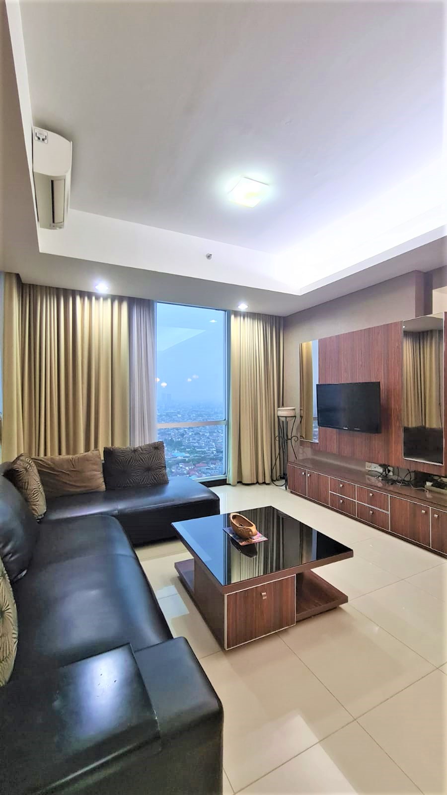 Dijual Apartemen Kemang Village Tipe 3 Kamar Tidur Fully Furnished