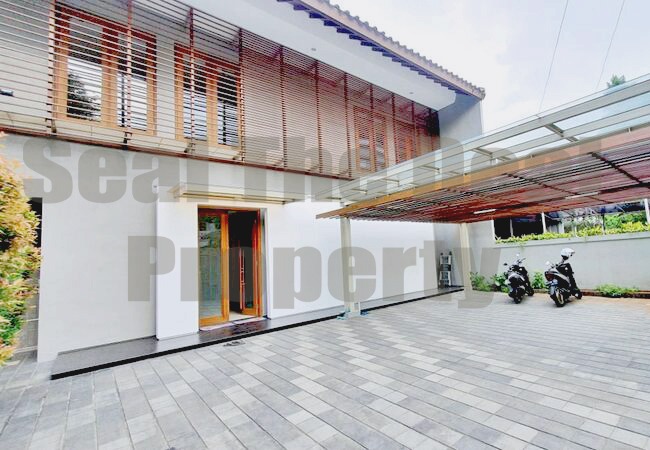 Disewakan Rumah Di Menteng Jakarta Pusat STD267