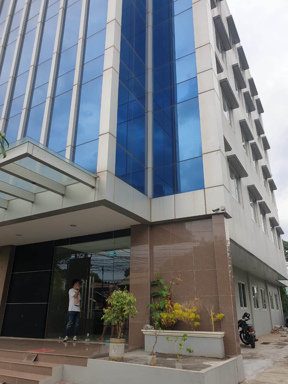 Dijual Single Building (Office Building) di area Cikini, Jakarta Pusat